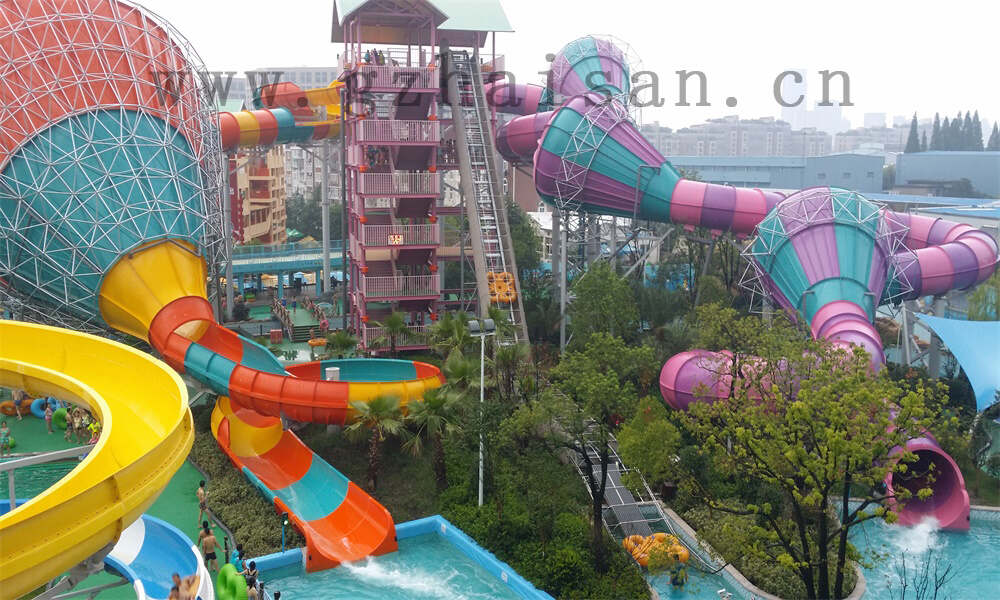 中小型水上乐园如何选择合适的水上游乐设备?