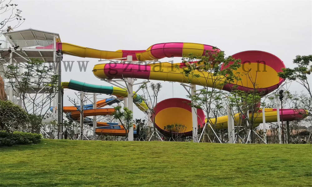 水滑梯和普通滑梯的区别,如何保养您的水上乐园滑梯!