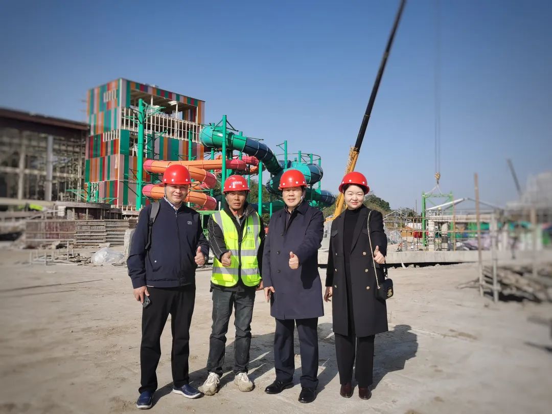 快讯 | zoty中欧体育官方网站游乐董事长一行视察南北湖开元森泊水乐园项目进展情况 快讯 | zoty中欧体育官方网站游乐董事长一行视察南北湖开元森泊水乐园项目进展情况